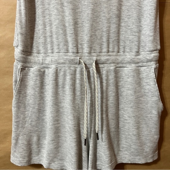 Vuori Light Gray Sleeveless Jumpsuit - Picture 6 of 13